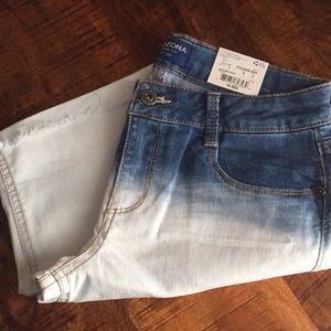 Denim fade capri’s